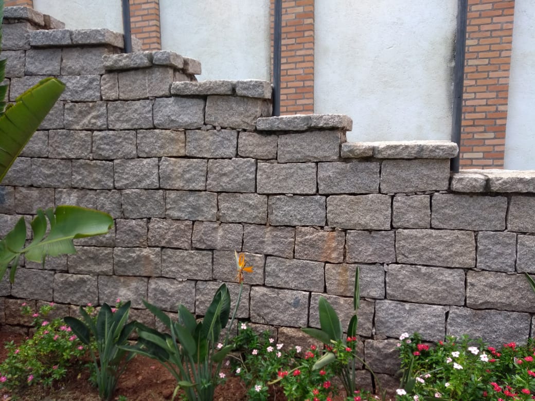 Muro de pedra: conheça as vantagens com a Copafer!